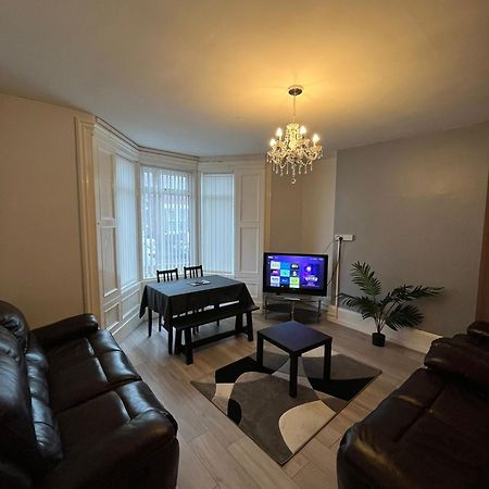 Arthurs Hill Newcastle, Free Parking Fully Equipped Kitchen 4 Bedrooms, Near City Centre 외부 사진